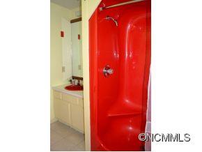 59 Pinecroft Road Asheville NC 28804