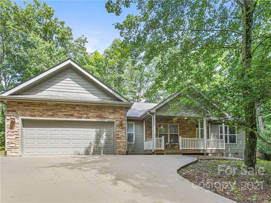 32 Ortanola Court Brevard NC 28712