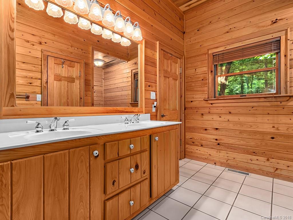 100 Tsali Drive Waynesville NC 28785