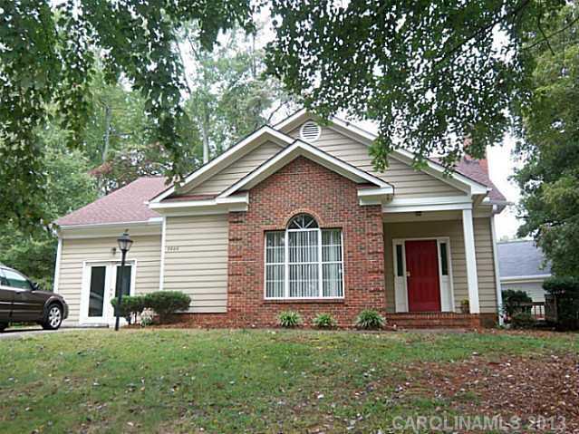5600 Cherry Bluff Court Charlotte NC 28216