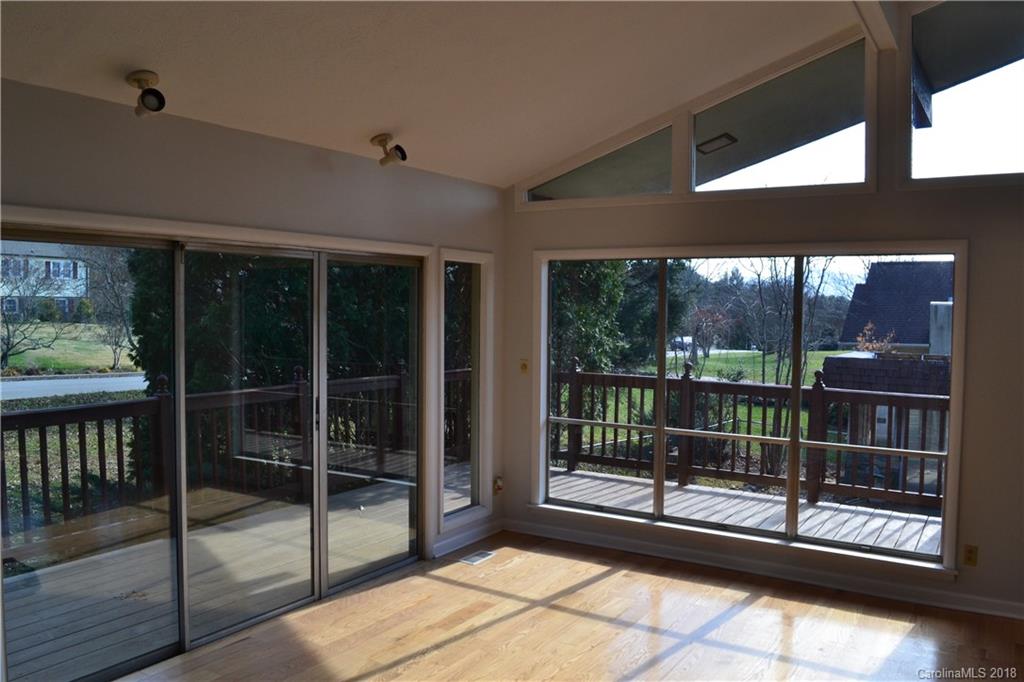 100 Dogwood Grove Asheville NC 28805