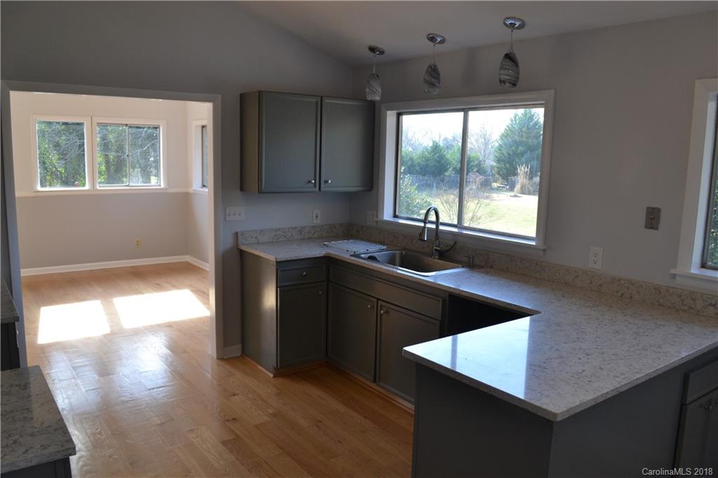 100 Dogwood Grove Asheville NC 28805