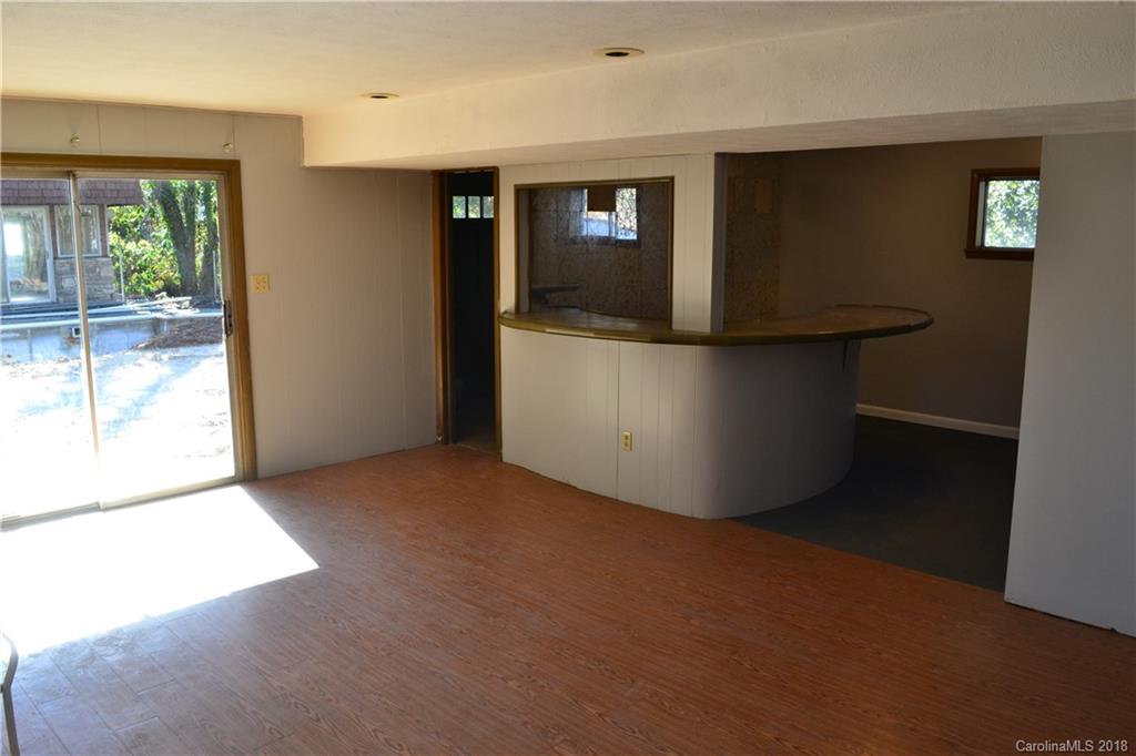 100 Dogwood Grove Asheville NC 28805