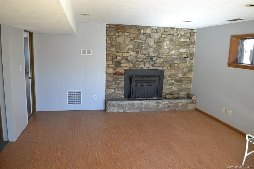 100 Dogwood Grove Asheville NC 28805