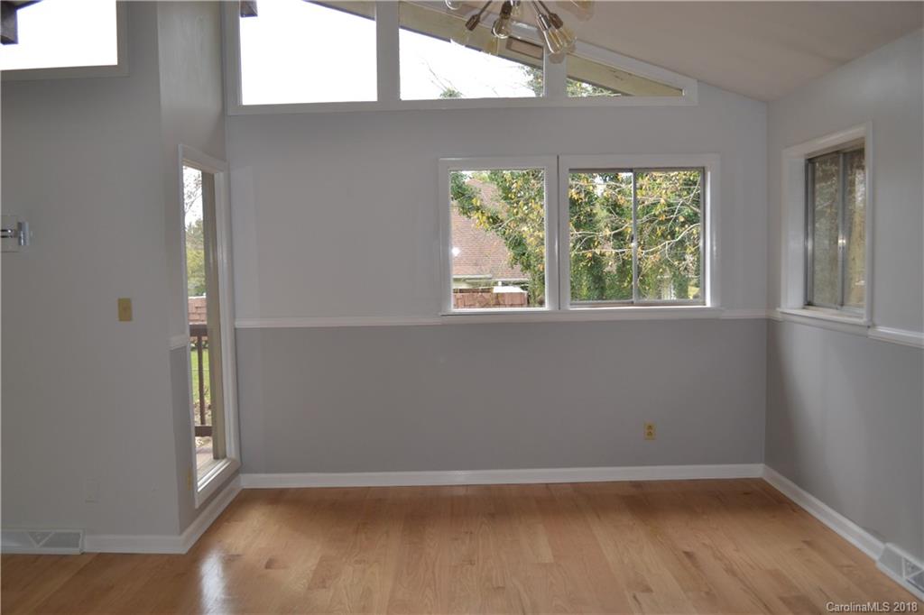 100 Dogwood Grove Asheville NC 28805