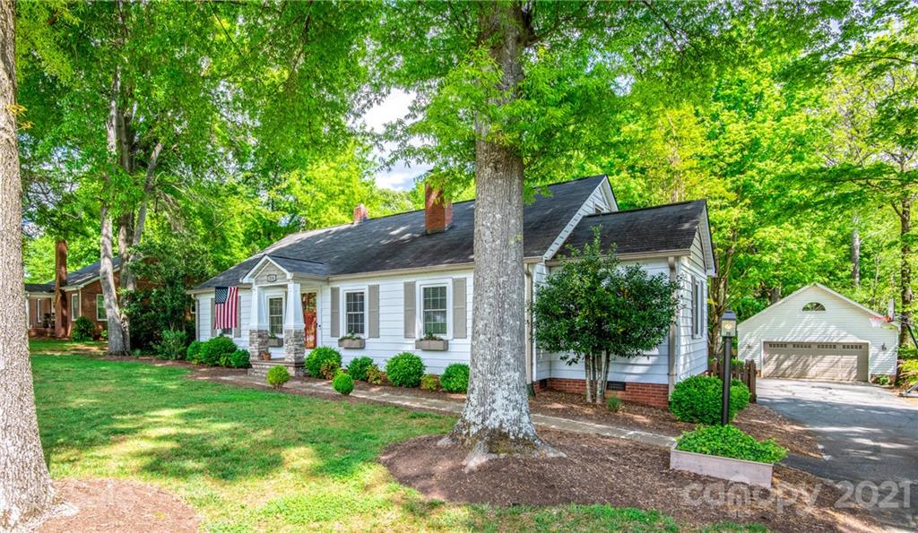 216 2nd Avenue NE Conover NC 28613