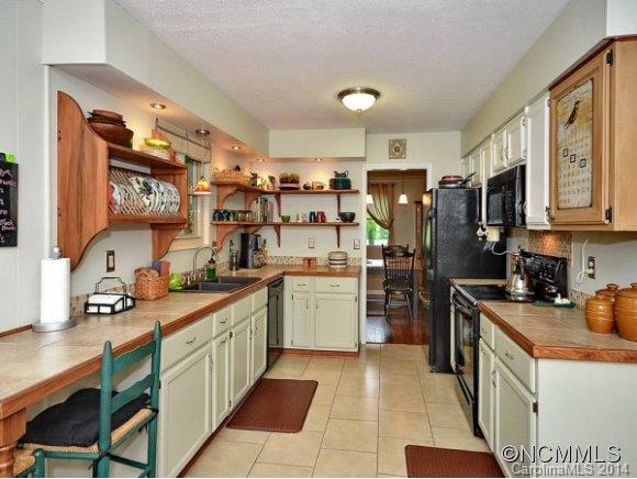23 E Sunrise Court Fletcher NC 28732