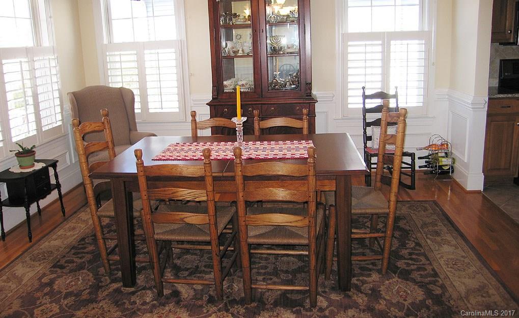 107 Willow Oak Drive Asheville NC 28805