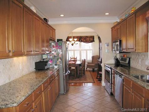 107 Willow Oak Drive Asheville NC 28805