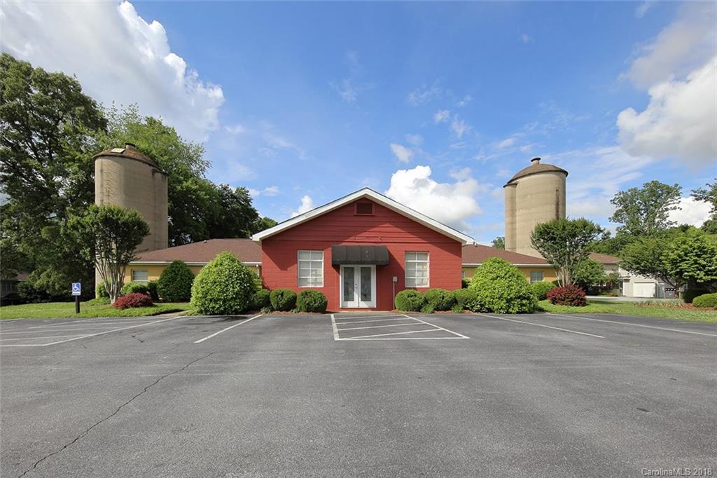 49 Farm Lane Mills River NC 28759