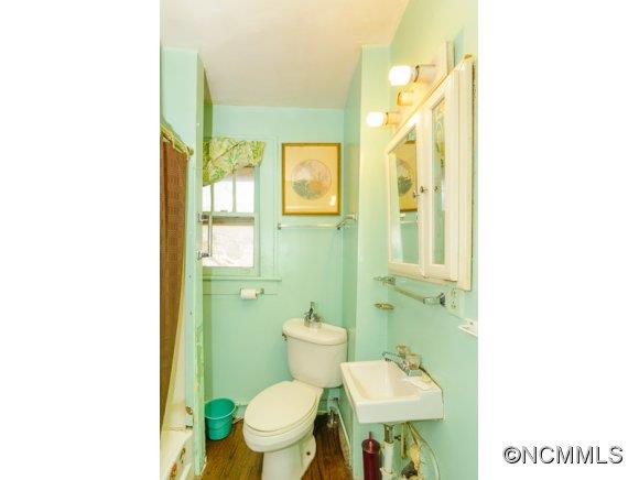 23 Robindale Avenue Asheville NC 28801