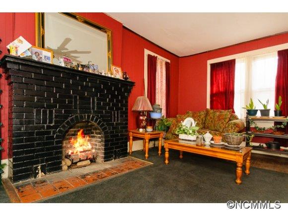 23 Robindale Avenue Asheville NC 28801