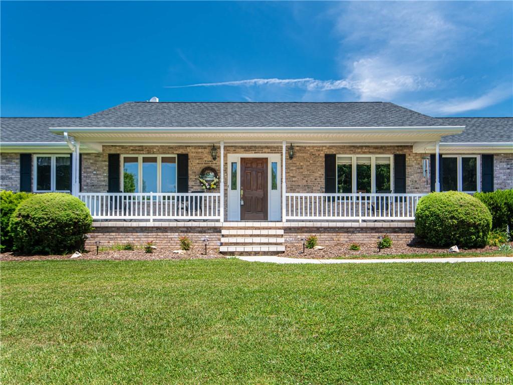 304 Hickory Lane Asheville NC 28805
