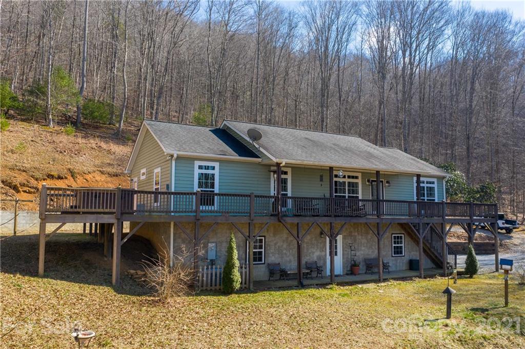 325 Belvedere Drive Bakersville NC 28705