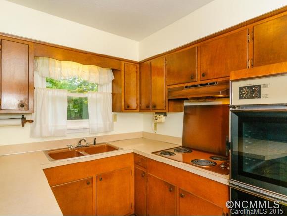 151 Rowland Road Swannanoa NC 28778