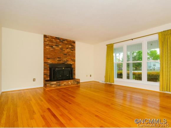 151 Rowland Road Swannanoa NC 28778