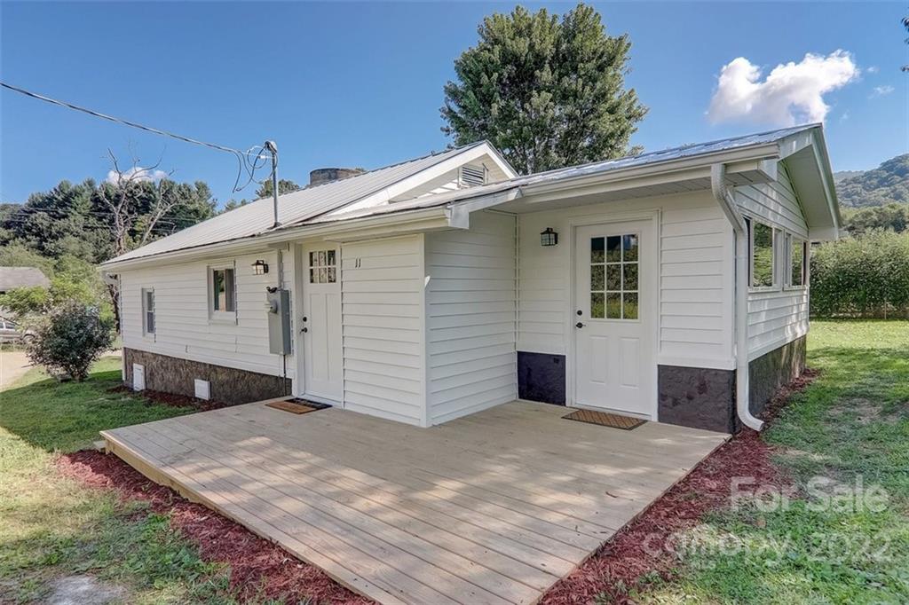 11 Patterson Lane Waynesville NC 28785