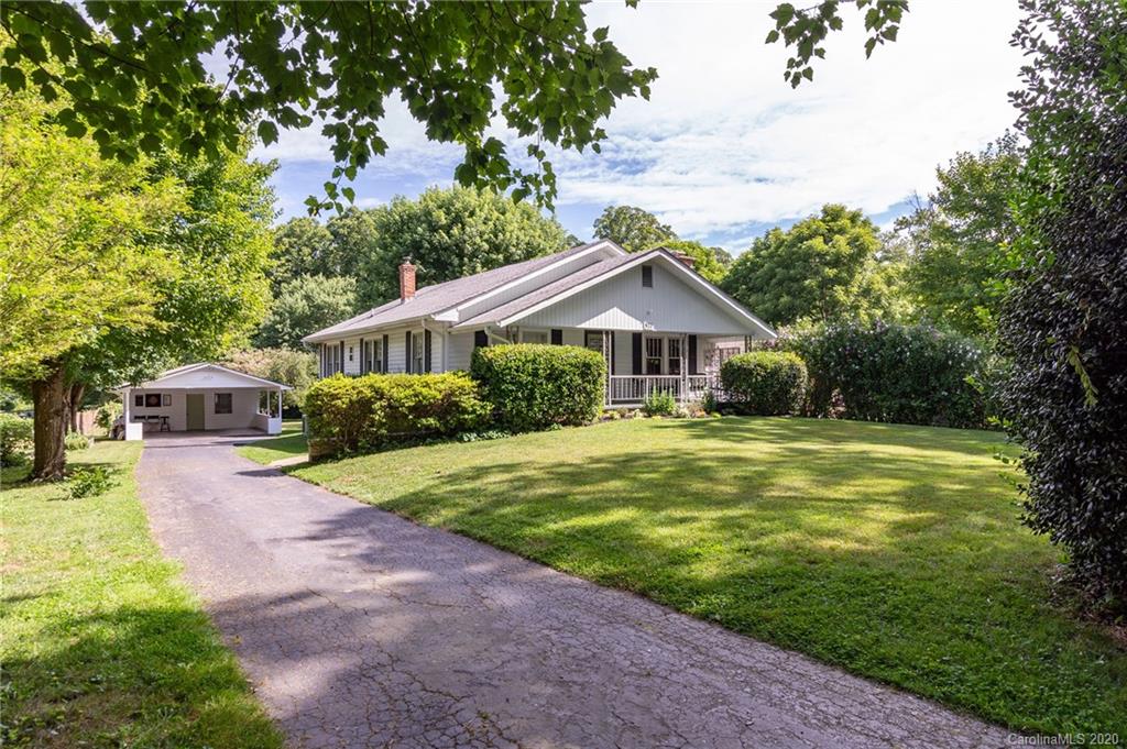 571 Caribou Road Asheville NC 28803