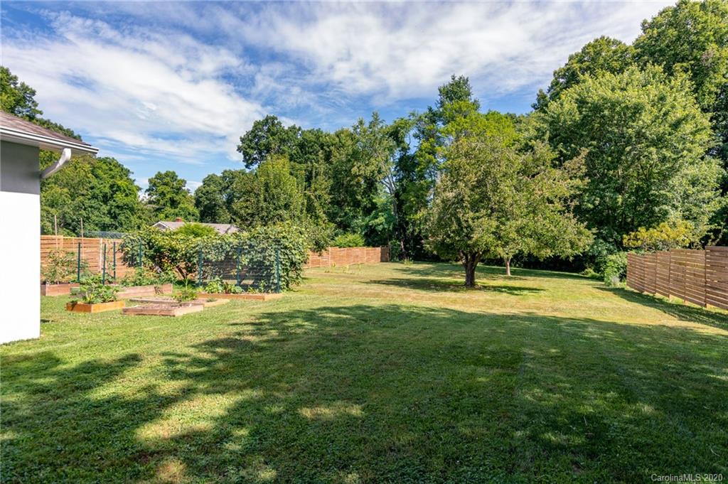 571 Caribou Road Asheville NC 28803