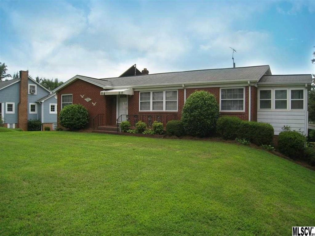1943 16th Street NE Hickory NC 28601