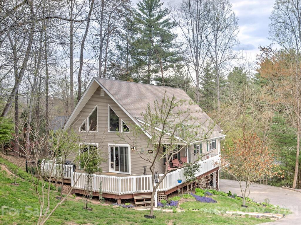 71 Captains Drive Candler NC 28715