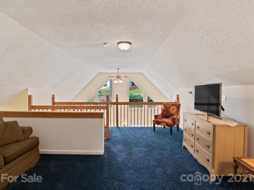 71 Captains Drive Candler NC 28715
