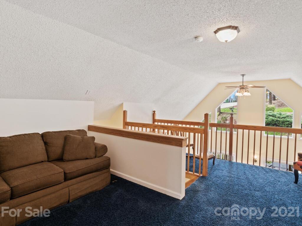 71 Captains Drive Candler NC 28715