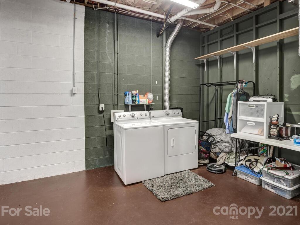 71 Captains Drive Candler NC 28715