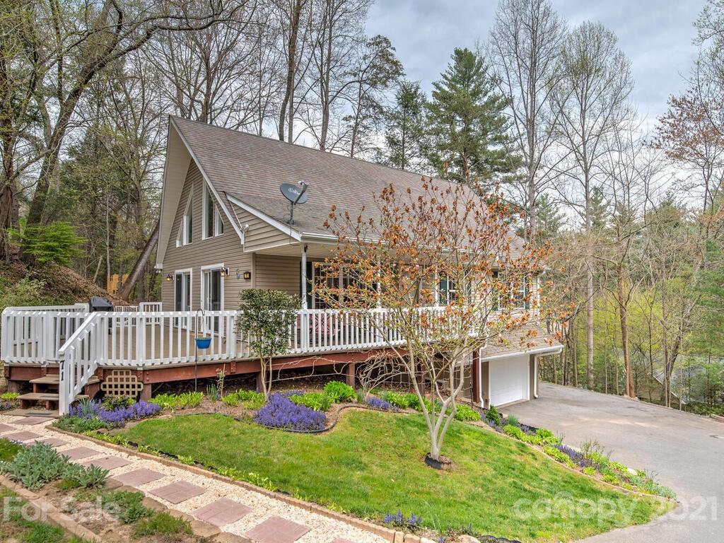 71 Captains Drive Candler NC 28715