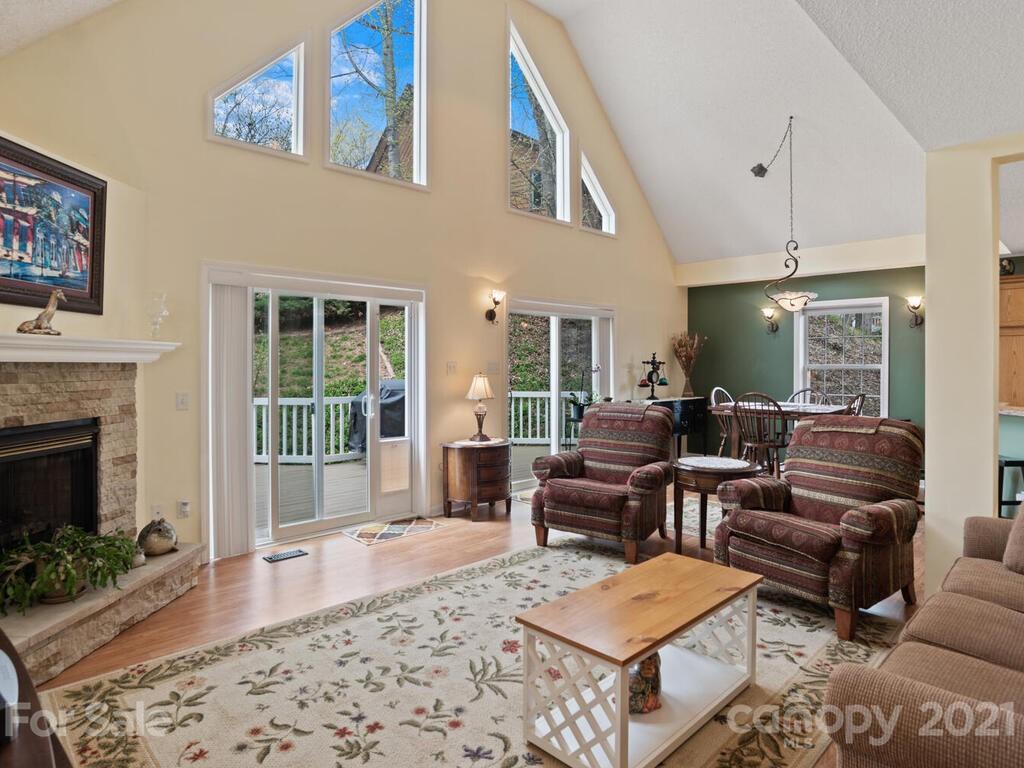 71 Captains Drive Candler NC 28715