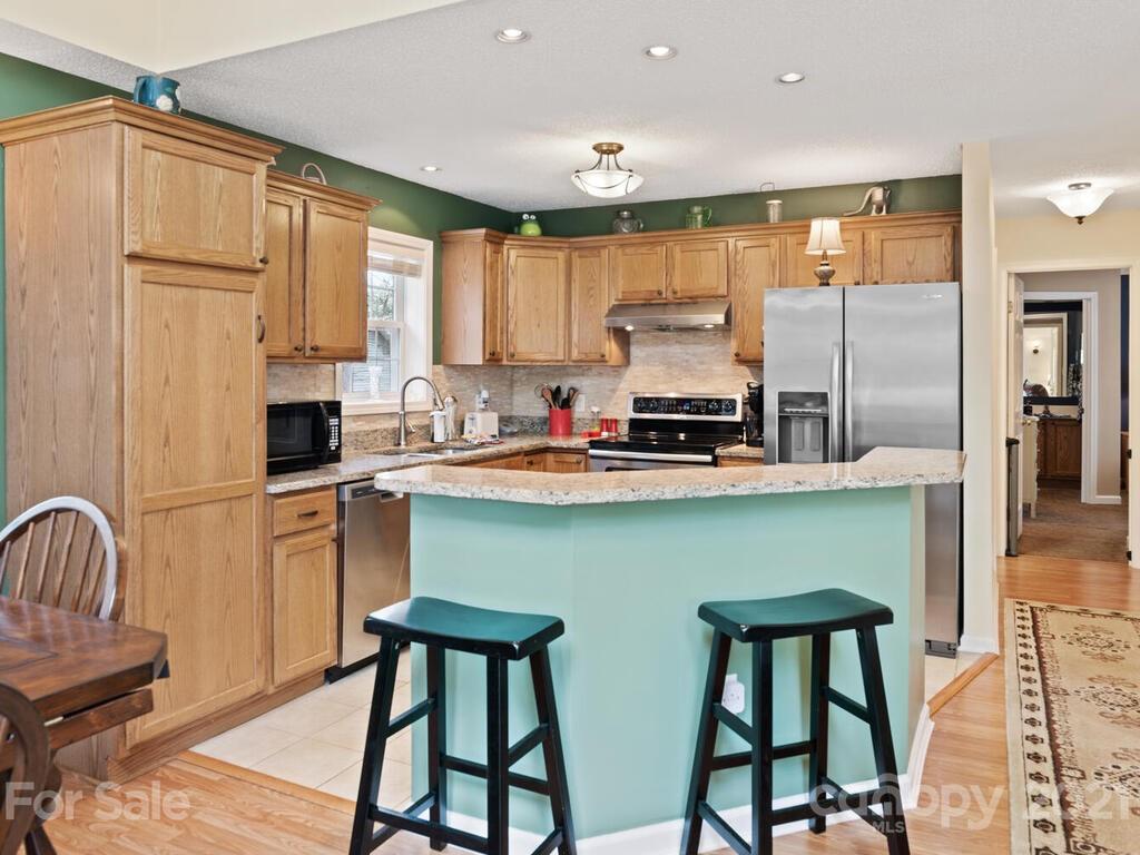 71 Captains Drive Candler NC 28715