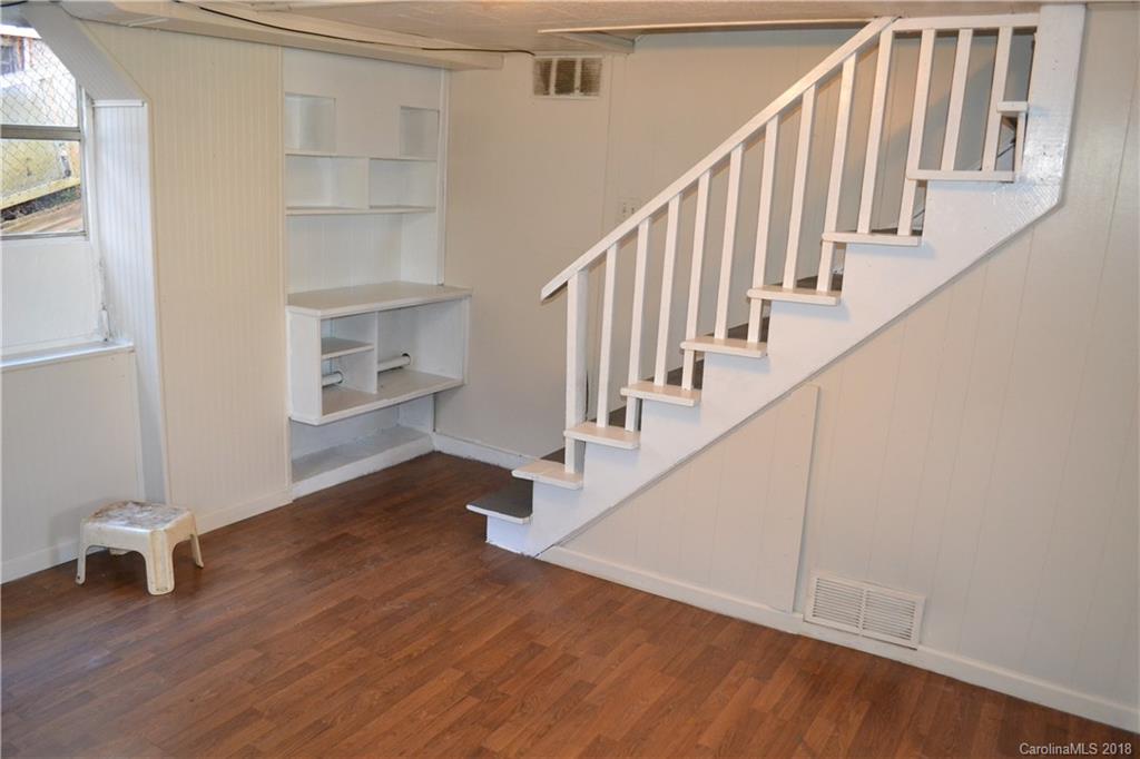 83 Argyle Lane Asheville NC 28806
