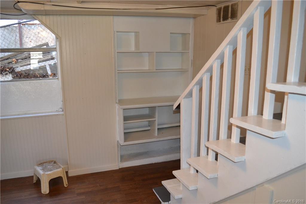 83 Argyle Lane Asheville NC 28806