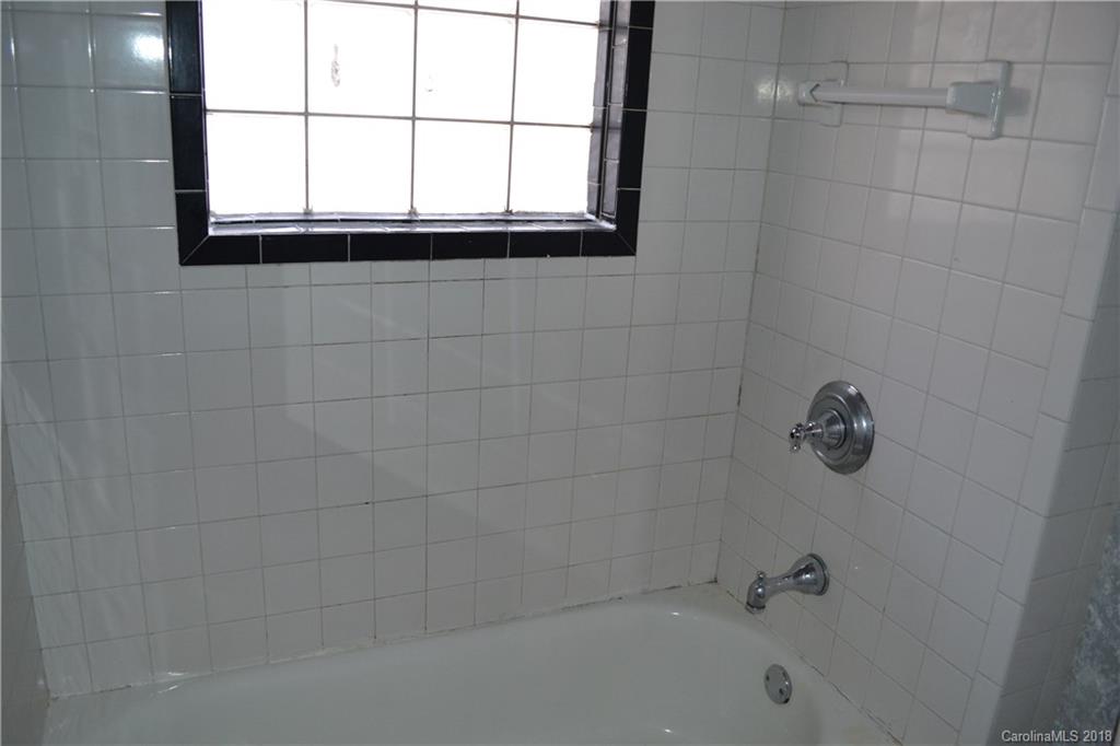 83 Argyle Lane Asheville NC 28806