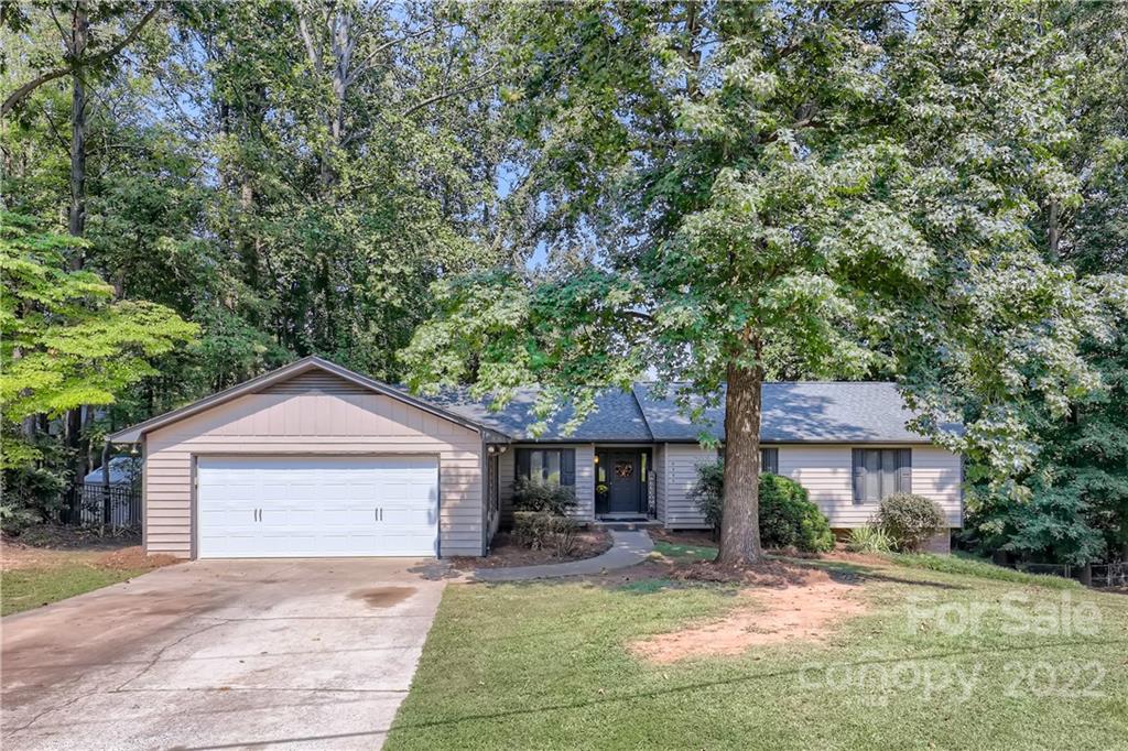 8009 Golf Course Drive N Denver NC 28037