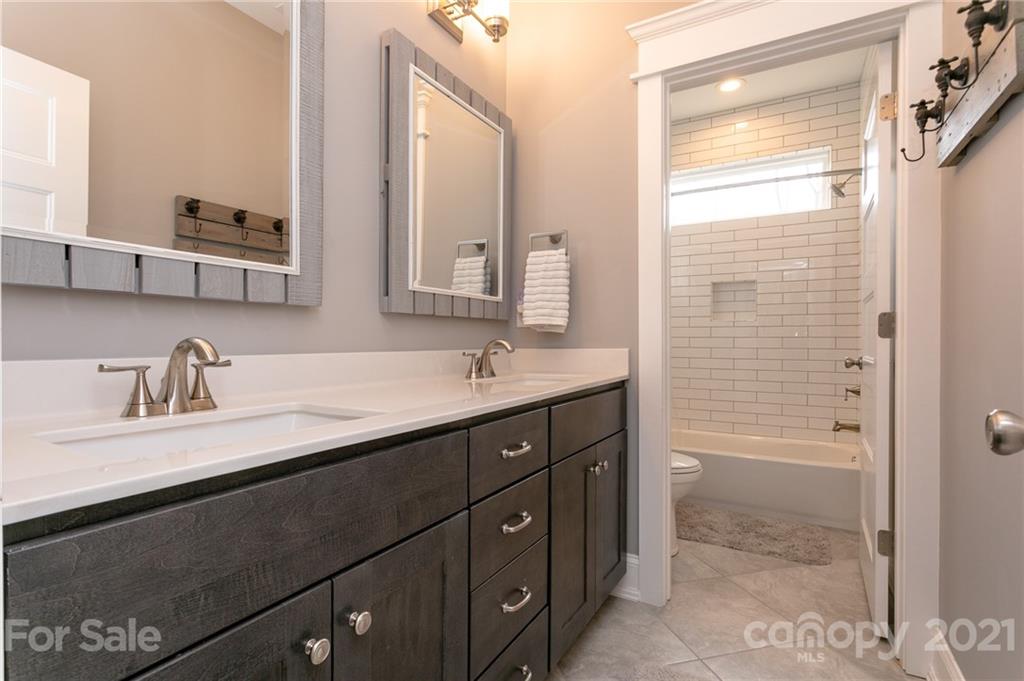 4 Mayfield Road Asheville NC 28804