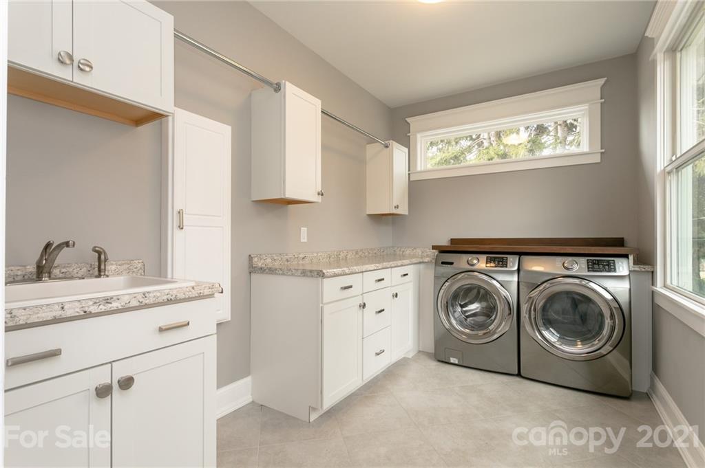 4 Mayfield Road Asheville NC 28804