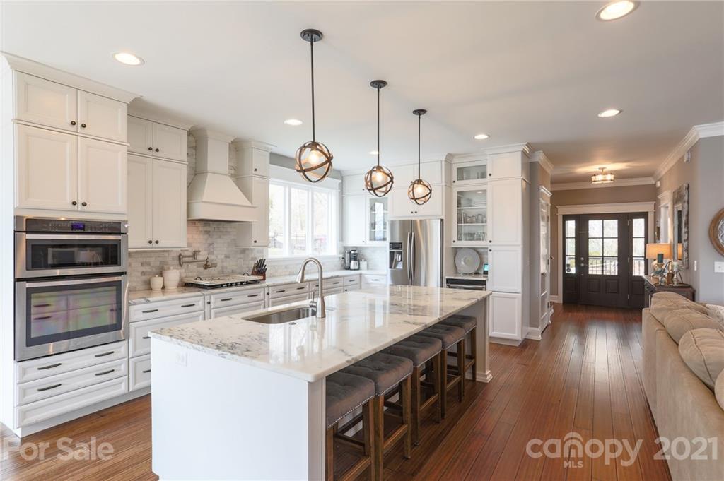 4 Mayfield Road Asheville NC 28804