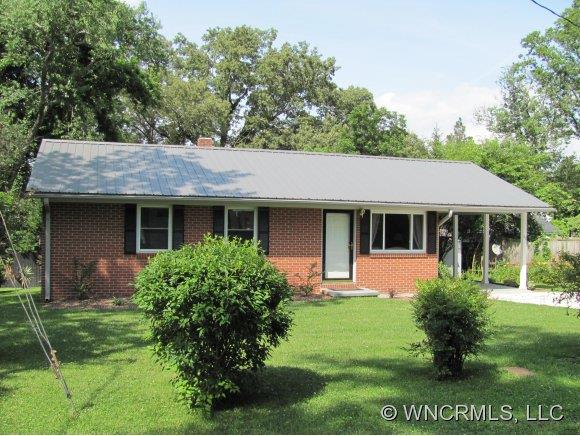 22 Robinson Avenue Brevard NC 28712