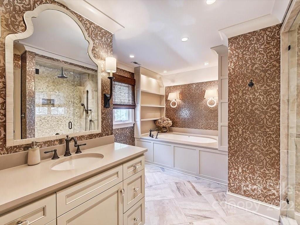 4018 Carnoustie Lane Charlotte NC 28210