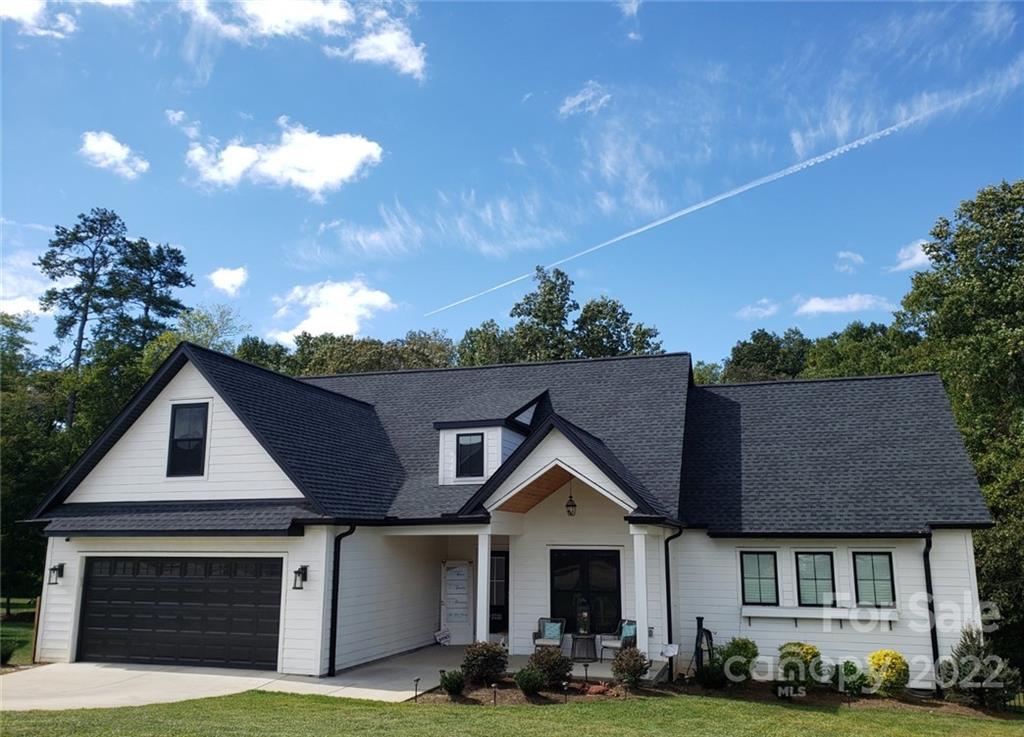 3733 9th Street Court NE Hickory NC 28601