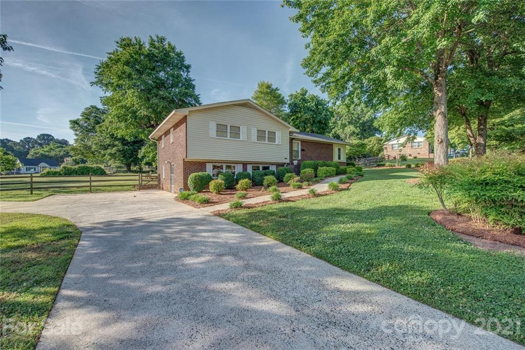 2404 Hoffman Street Gastonia NC 28054