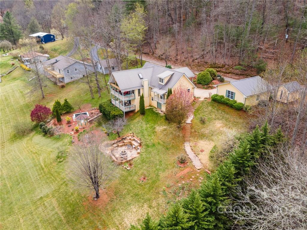 159 Perks Road Franklin NC 28734