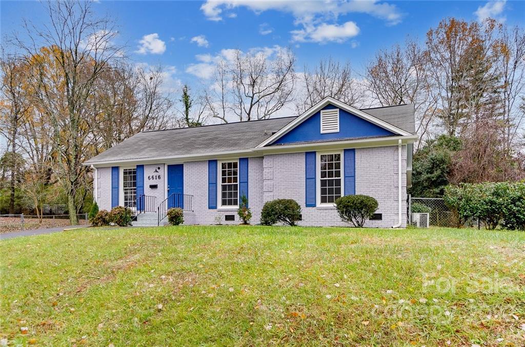6616 Farmway Place Charlotte NC 28215