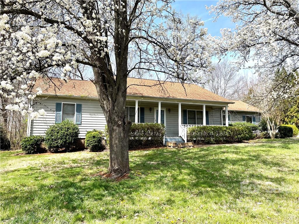 1291 Hidden Creek Circle Hickory NC 28602