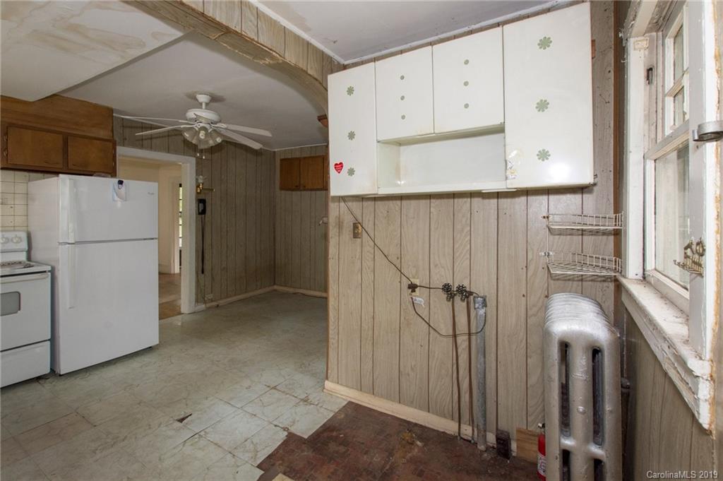 154 Tacoma Circle Asheville NC 28801