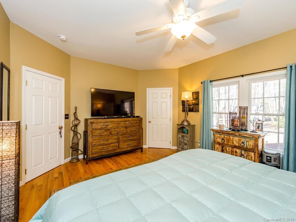 402 Bald Eagle Lane Asheville NC 28805