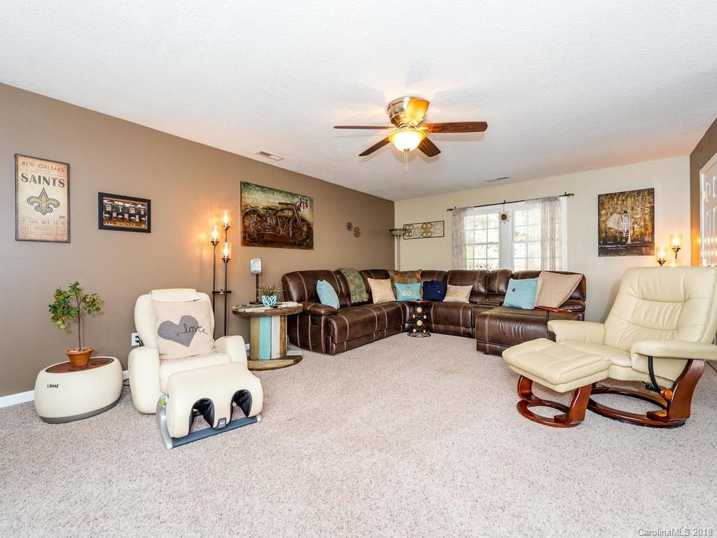402 Bald Eagle Lane Asheville NC 28805