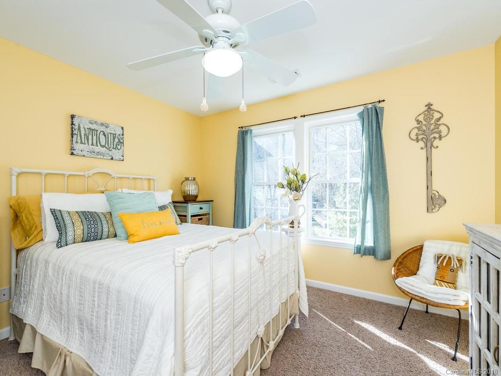 402 Bald Eagle Lane Asheville NC 28805