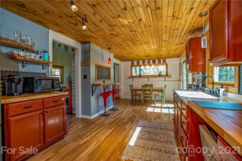 796 Blowhole Road Marshall NC 28753